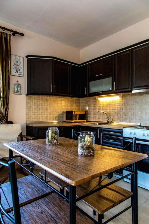 Canal Luxury Apartments Неа-Потідея Екстер'єр фото