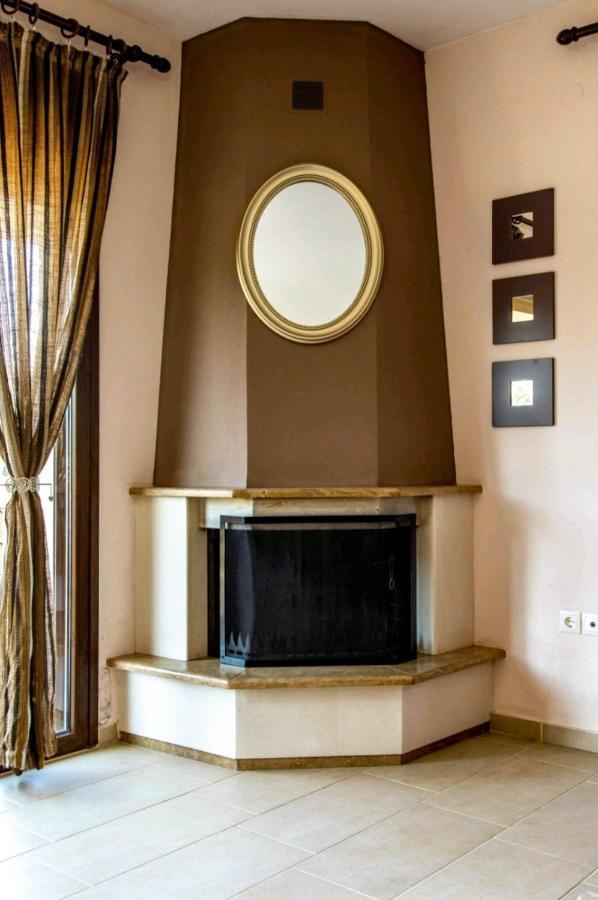 Canal Luxury Apartments Неа-Потідея Екстер'єр фото