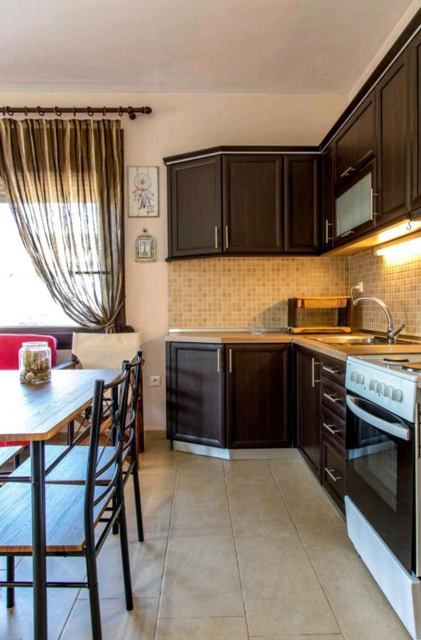 Canal Luxury Apartments Неа-Потідея Екстер'єр фото