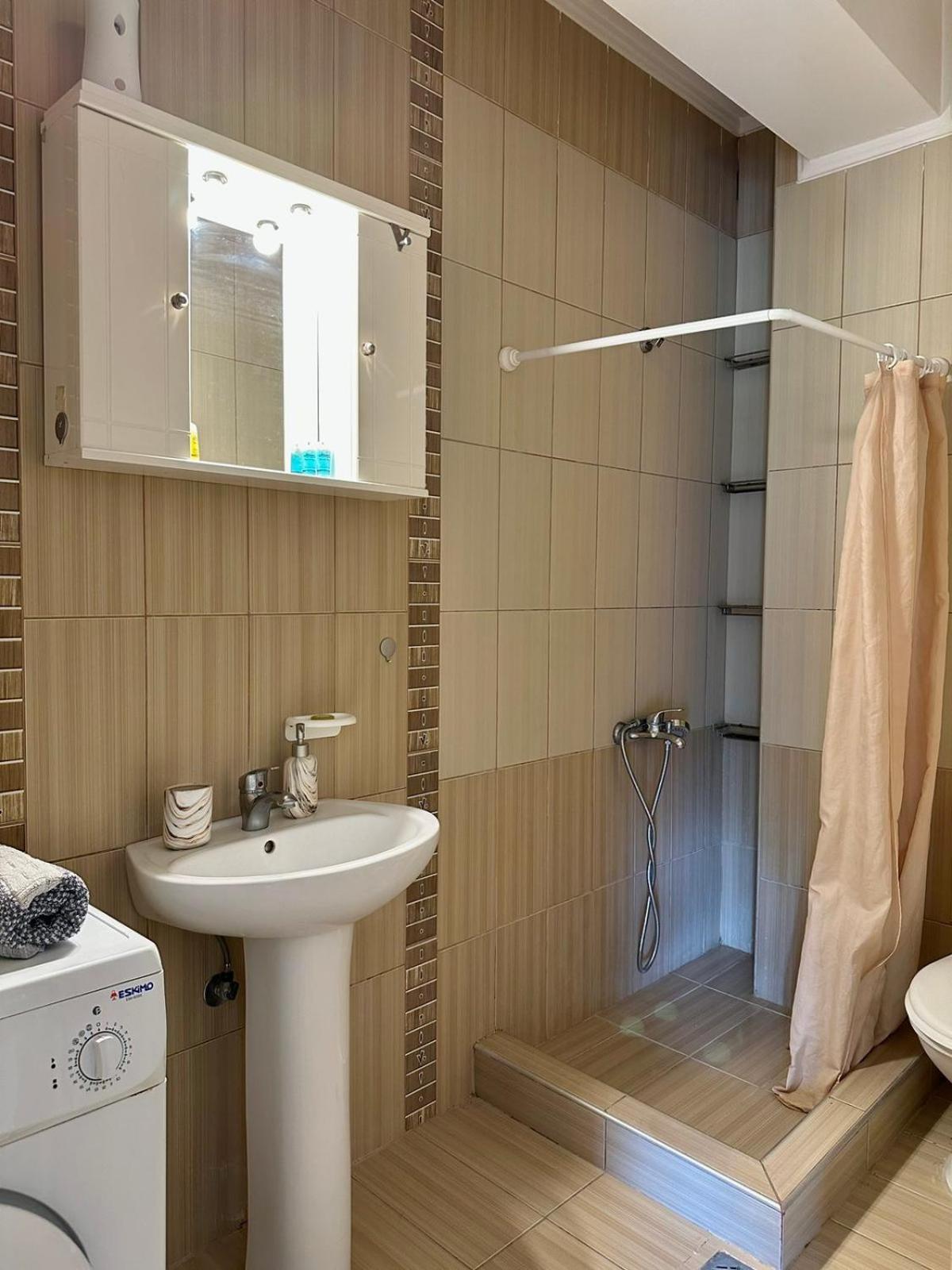 Canal Luxury Apartments Неа-Потідея Екстер'єр фото